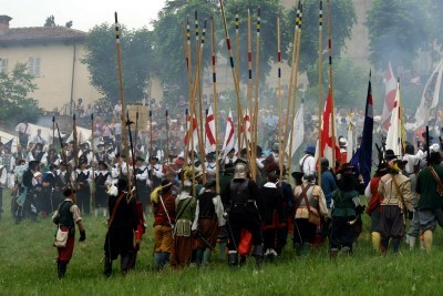 Pike block going into action